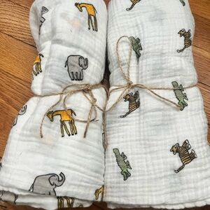 Jellycat White Muslin Blanket Set - Jungly Tails